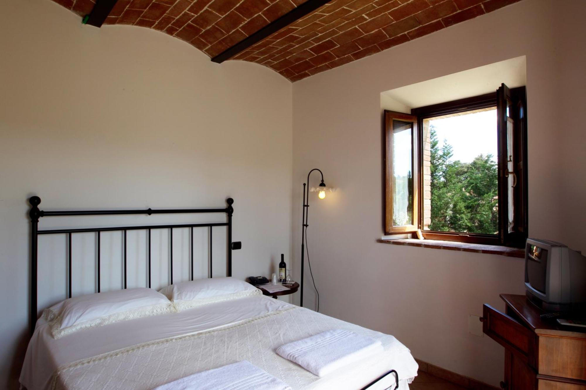 Agriturismo La Collina Пиенца Экстерьер фото